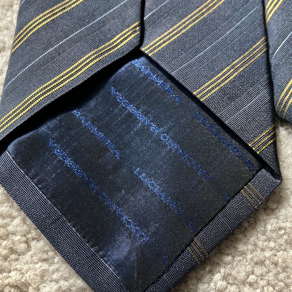 Vintage Tie - Picture 3 of 5